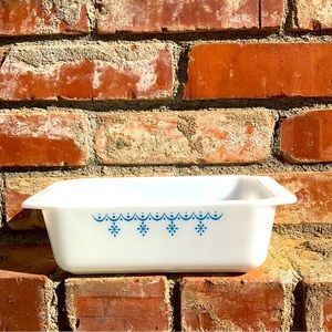 Vintage Pyrex Snowflake Garland 913 Loaf Pan Milk Glass